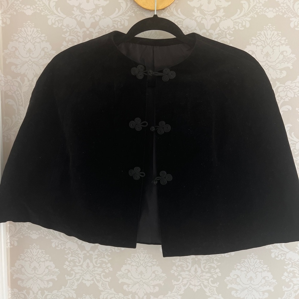 Black velvet capelet / bolero / cape